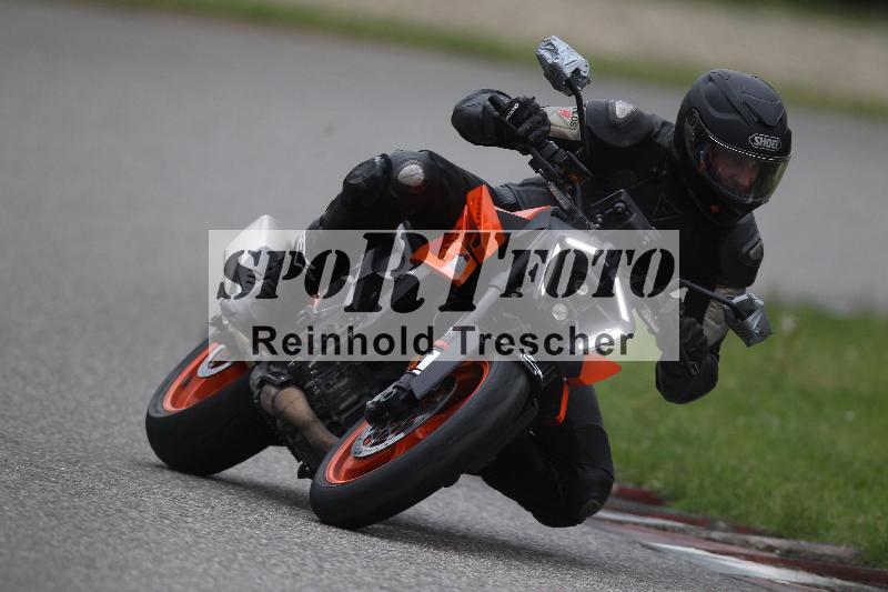 Archiv-2025/10 23.04.2025 Cornu Master School ADR/gruen-vert/2